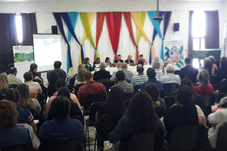 Encuentro de Cooperativas de Cuidadores Domiciliarios. Crédito: Fedecoba Encuentro de Cooperativas de Cuidadores Domiciliarios. Crédito: Fedecoba
