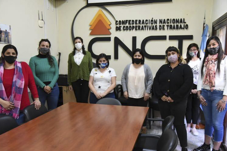 Buscan armar una mesa cooperativista de género. Crédito: CNCT Buscan armar una mesa cooperativista de género. Crédito: CNCT