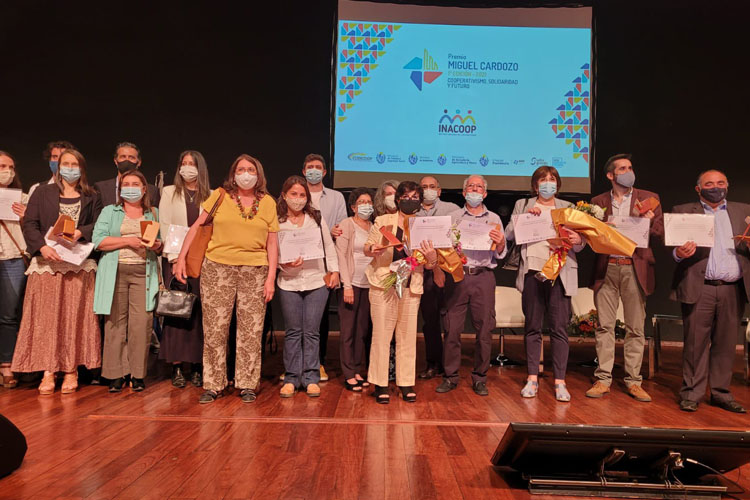 Reconocimiento para Graciela Fernández, presidenta de Cooperativas de las Américas Reconocimiento para Graciela Fernández, presidenta de Cooperativas de las Américas