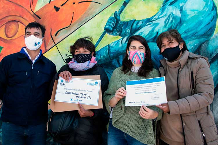 Buenos Aires: Roig entregó matrículas a cooperativas de Moreno