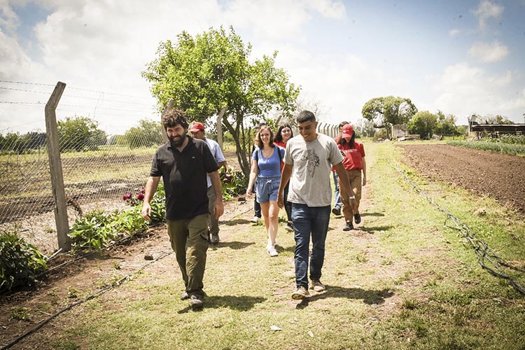 El INAES visitó la sede de Producción Cooperativa Agroecológica